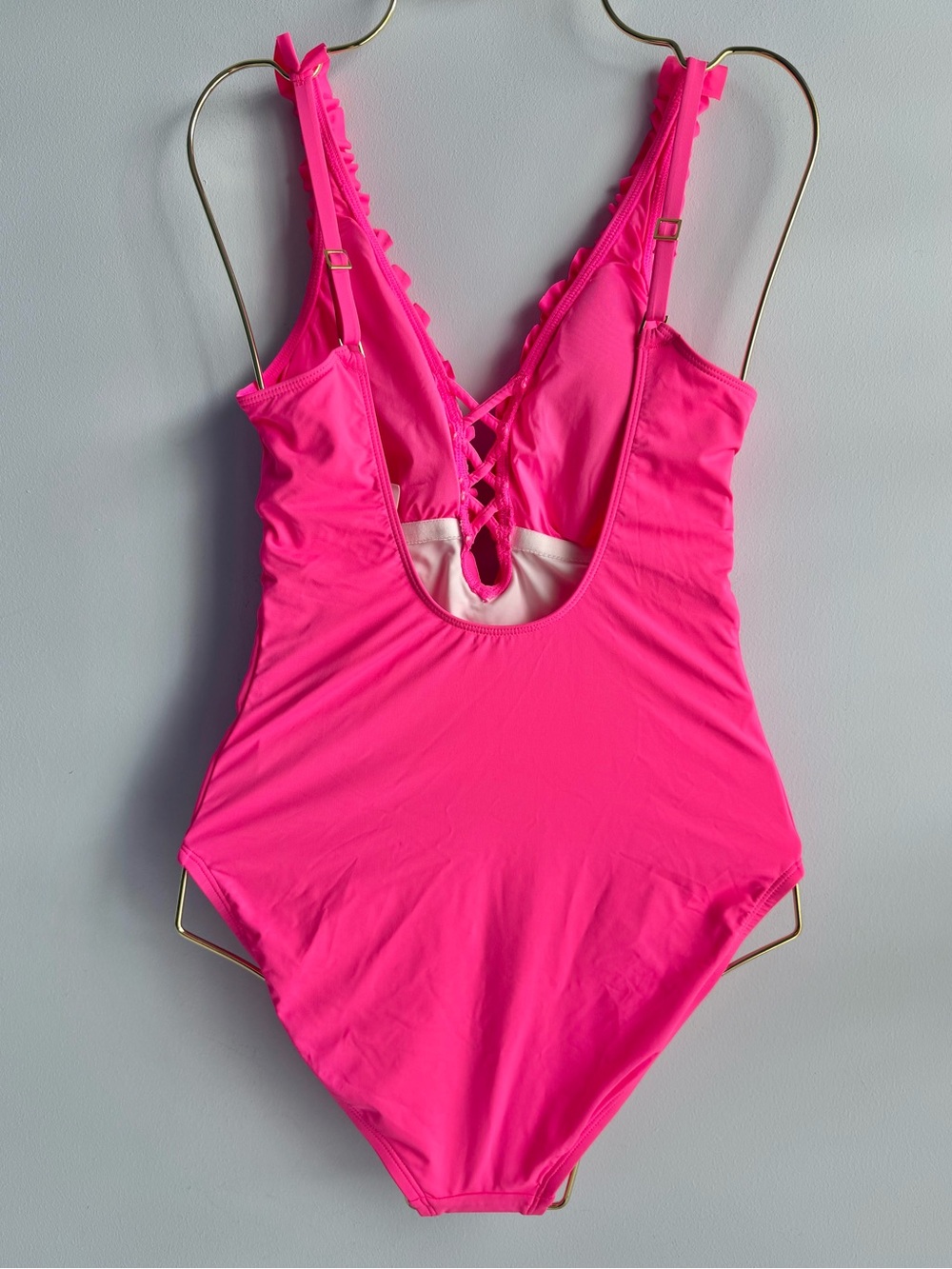 La Blanca Women's Pink Island Goddess Ruffle Plunge One-Piece Swimsuit Size 4 - Picture 5 of 13